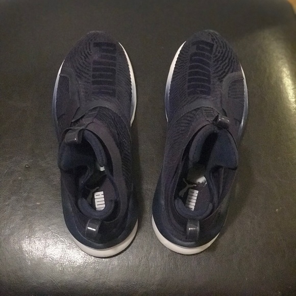 Blue Puma sneakers - Picture 2 of 5